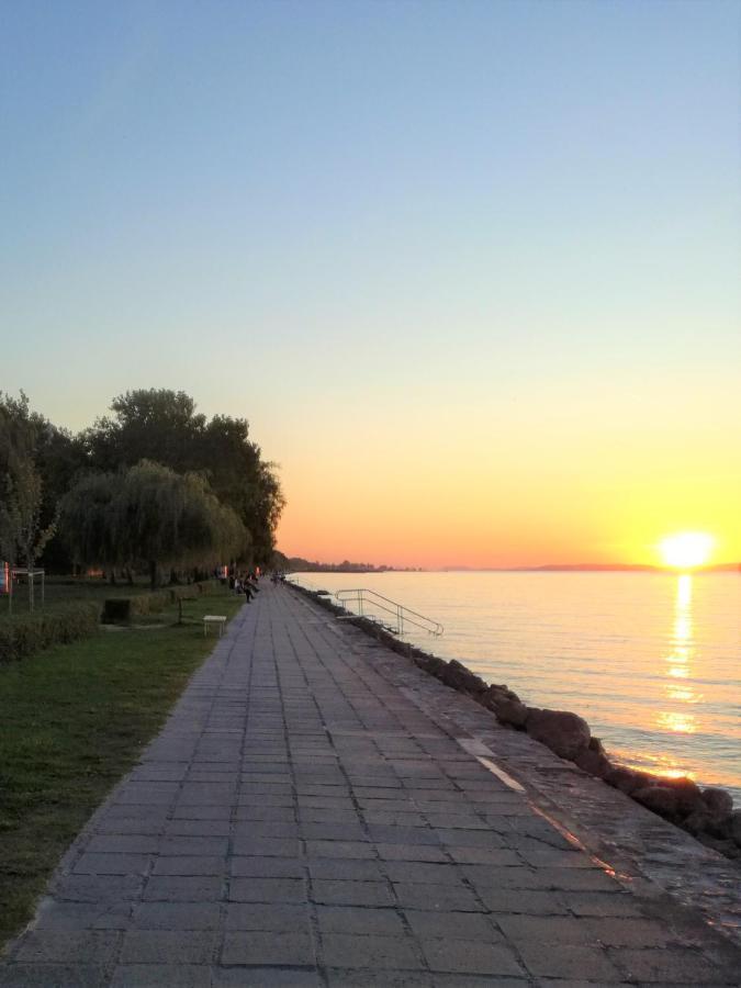 Bella Golden Beach Siófok Exterior foto