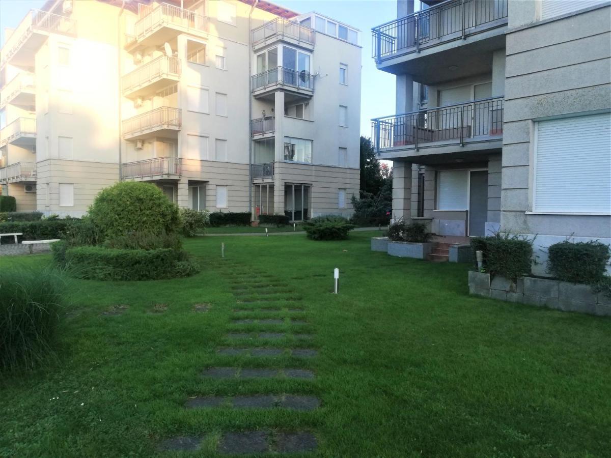Bella Golden Beach Siófok Exterior foto